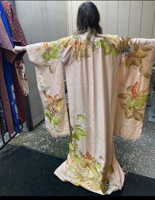 Vintage Handmade Japanese Wedding Uchikake Kimono Silk Embroidered Brocade Crane