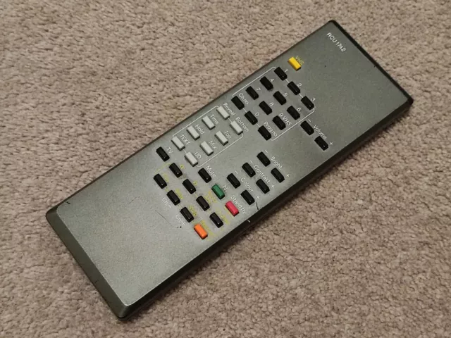 RCU 1742 TV / VCR Remote