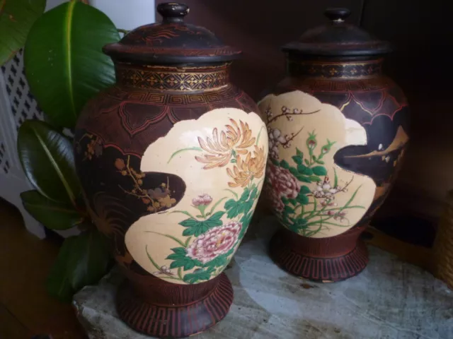 PAIR OF JAPANESE OCHRE LIDDED CERAMIC VASE / URNS ANTIQUE 19th CENTURY SATSUMA