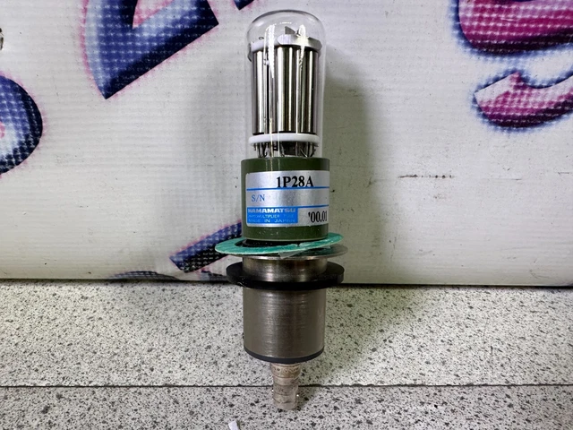 Hamamatsu Photomultiplier 1P28A/00.01