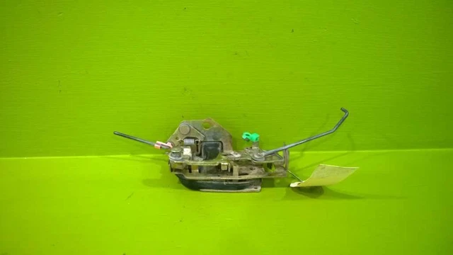95 96 97 98 99 00 01 02 03 04 Tacoma Right Front Manual Door Lock Latch 3168-10