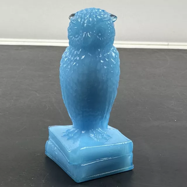 Vintage Degenhart Glass Milk Blue Wise Ole Owl on Books Figurine Paperweight