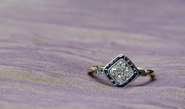 Antiker Art Deco Ring mit Expertise 750er Gold Edelsteine Diamanten Saphire 1925