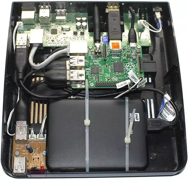 Limited Edition Raspberry Pi 3 and Pi 2 Model B XBMC MEDIAPI+ Case (EU)