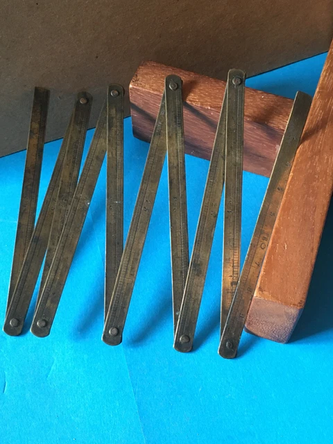 Ancien Mètre Pliant En Laiton - Instrument De Mesure 1800-1899