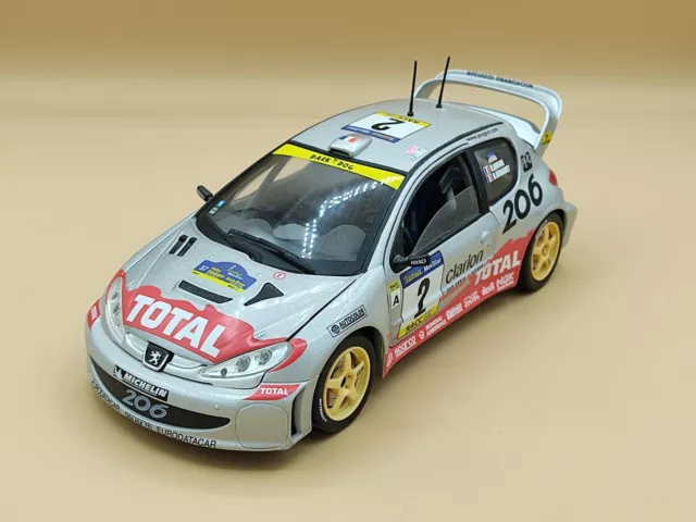 1/18 Peugeot 206 WRC #2 Rallye Catalunya 2001 Auriol Solido