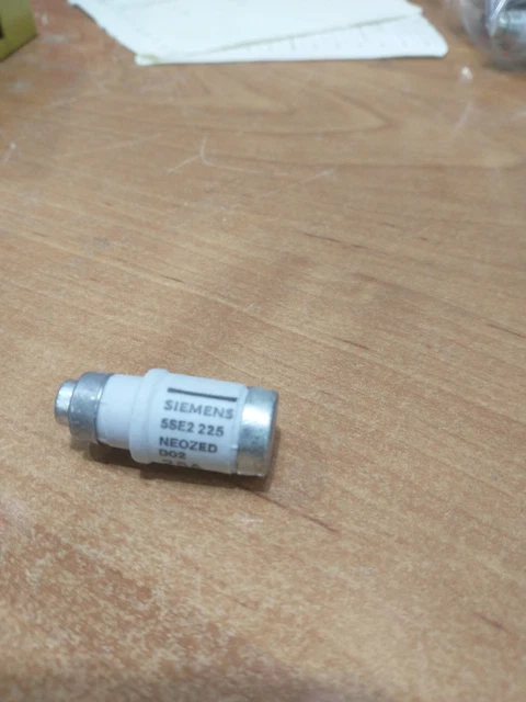 Siemens 5SE2 225 - fusibile Siemens / #D Q11P 8573