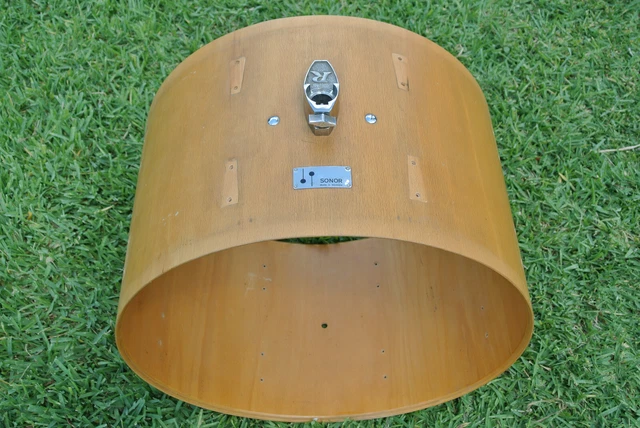 1970's SONOR-PHONIC 22" BASS DRUM SHELL in OAK VENEER for YOUR DRUM SET! M984 1970's SONOR-PHONIC 22" BASS DRUM SHELL in OAK VENEER for YOUR DRUM SET! M984