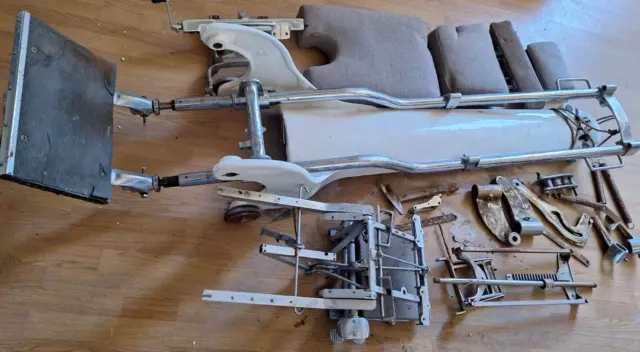 Zenith Hy-Lo Chiropractic Table needs assembly