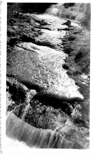 BELOW THE FALLS OF EAST WINDSOR,MASS,SPRING,1964.VTG 5.8" x 3.5" PHOTO/11