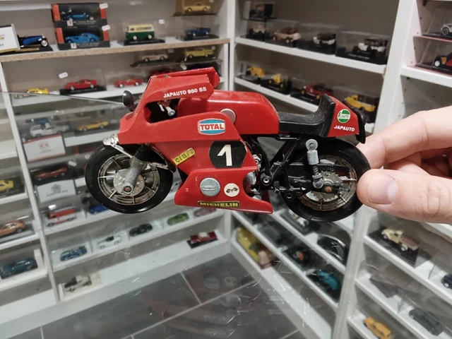 Politoys Polistil Suzuki Daytona 750 cc 1/15 - Collection
