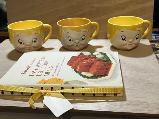 Vintage 1970s Three Campbell Soup Kid Dolly Dingle Mugs Cups w/ cookbook