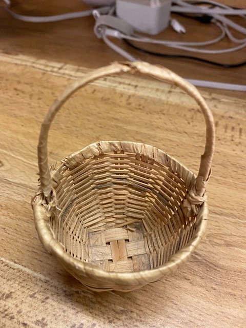 Vintage Native American Basket Hand Woven Tiny Decorative 3 3/4" Natural dye