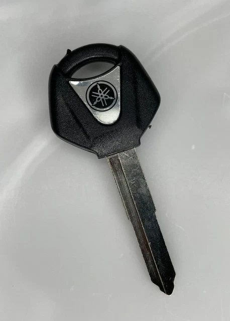 Red Plastic R1 Key KEY BLANK FOR Yamaha YZF R1 R6 FZ1 FZ6 E106 (Black) £6.00 - PicClick UK