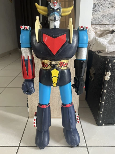 pluie Galanterie pétrole goldorak 1m séquence Île dAlcatraz Cerveau