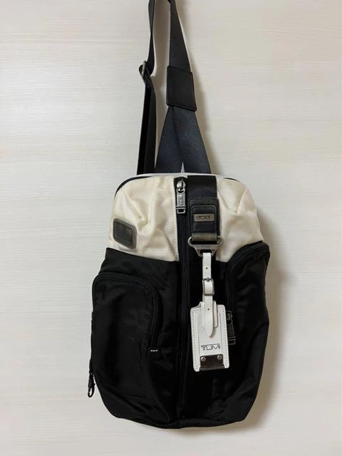 Tumi ALPHA BRAVO Saratoga Sling No.6157