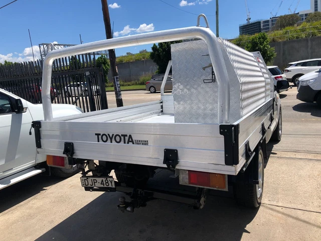2012 Toyota Hilux Workmate 170000km Manual Ute April 2024 Rego 3