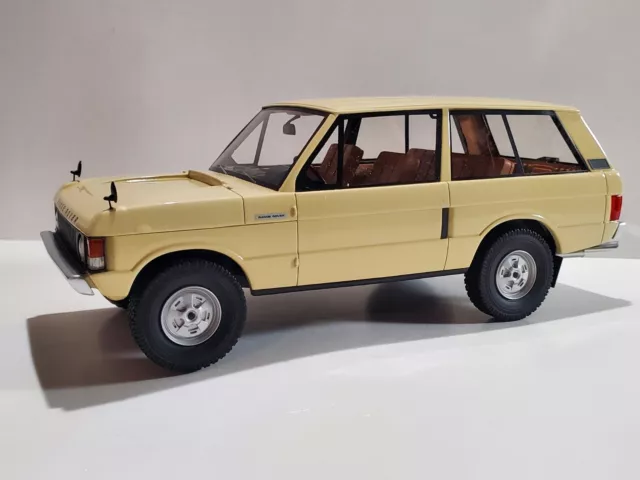 BOS Models 1970 Range Rover Suffix A 1:18 Scale Resin Car LE 1000 Beige BOS166