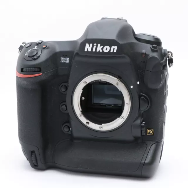 Nikon D5 XQD Body shutter count 38502 shots
