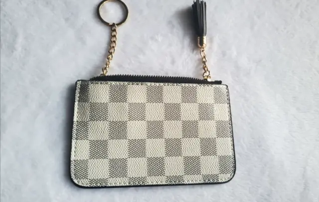 White Checkered Coin/Card Wallet Key Ring with Tassel