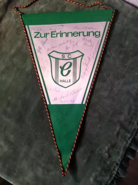 DDR Wimpel ;SC Halle; Zur Erinnerung;mit Unterschriften