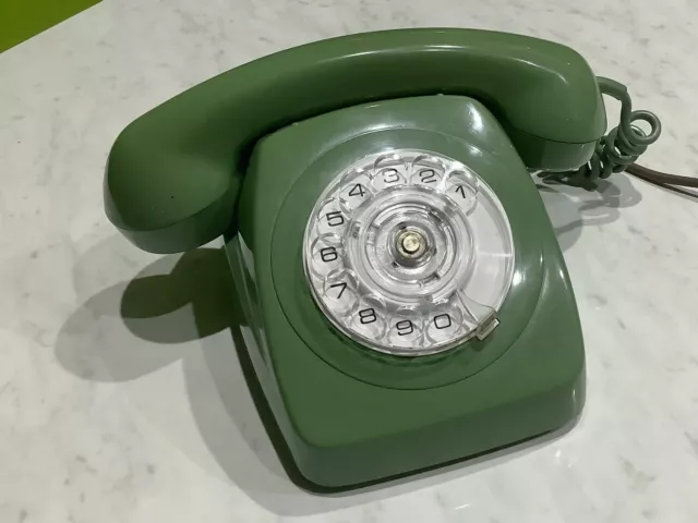 Vintage 1970s GREEN Rotary Dial TELEPHONE Retro Phone - EXCELLENT CON