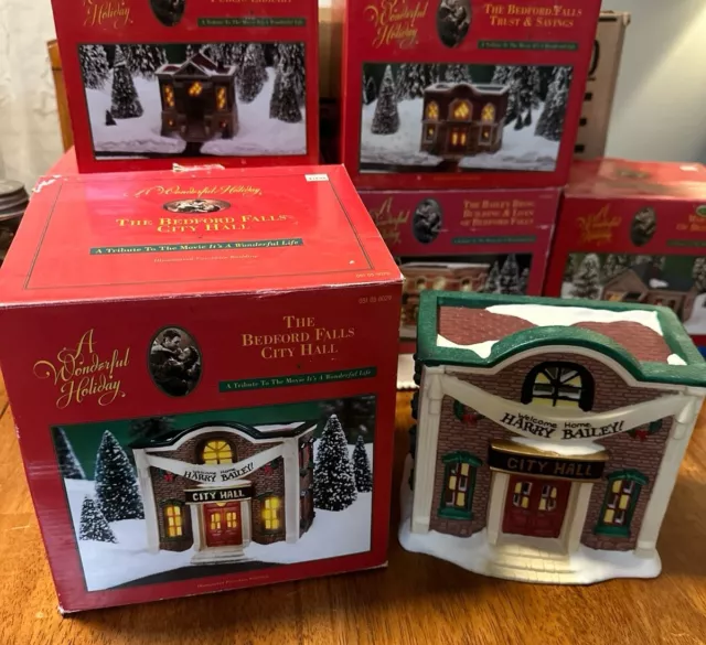 A Wonderful Life Holiday Village Bedford Falls City Hall Great condition in orig