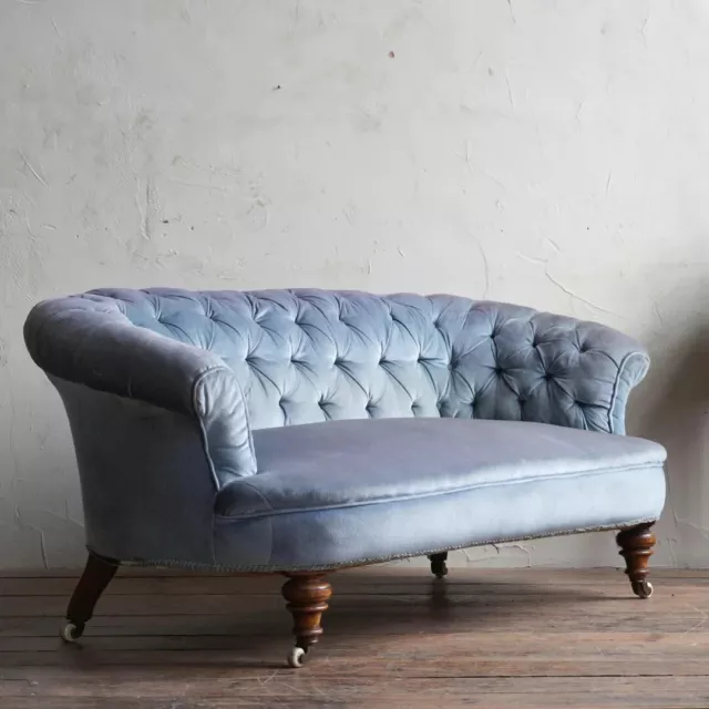 Hampton & Sons Sofa - Chesterfield - blue velvet