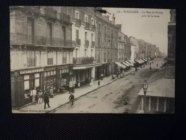 CPA 44 ST-NAZAIRE - La Rue de Nantes près de la Gare