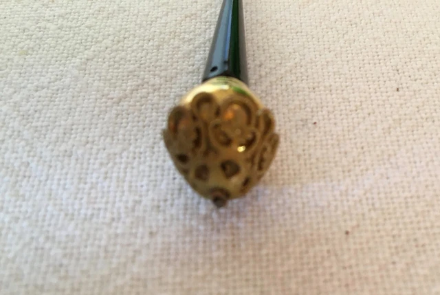 Épingle De Revers Ou Chapeau Vintage Rhinocéros Rouge - Années 70, Neuve NOS (New Old Stock), Thème Animal