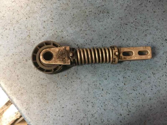 8200065970 galet tendeur pour RENAULT SCENIC II 1.9 DCI 2003 662448