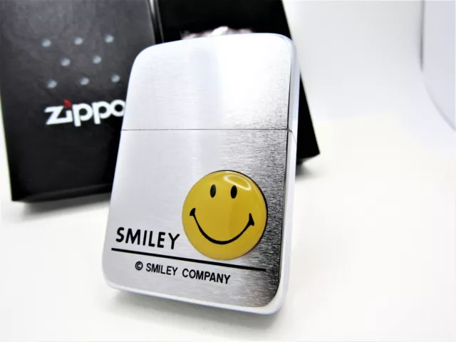 Smiley 1941 Replica Zippo 2003 MIB Rare