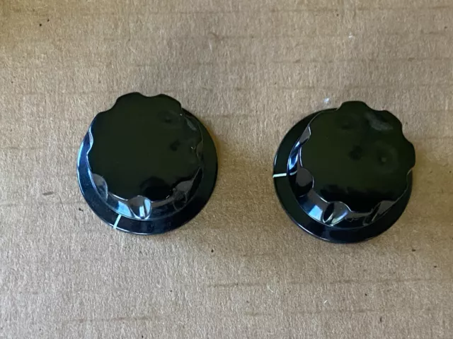 2 New 1.25" Ohmite Black Bakelite Pointer Knobs Round Fluted Skirted for D Shaft