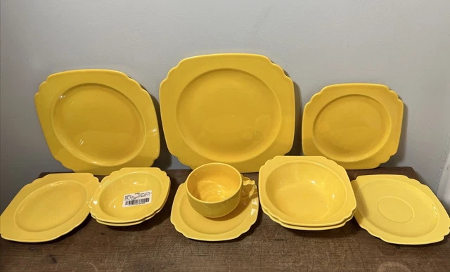 11 Vintage Homer Laughlin Riviera Yellow Plates Bowls Cup Saucer Lot