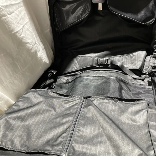 TUMI  Alpha  22037DH 22-Inch Carry-On Wheeled Garment Bag 7