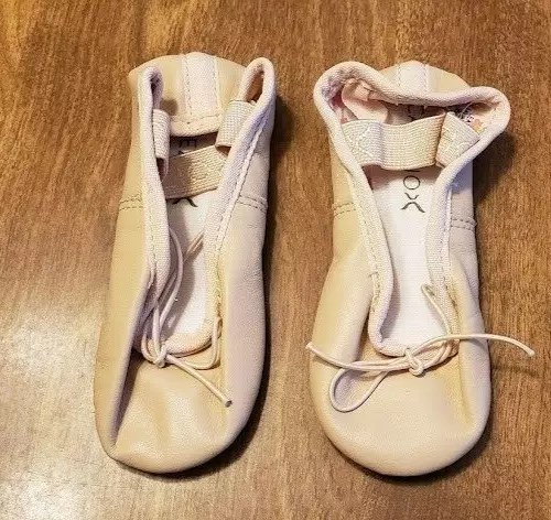 Ballet Shoes Capezio Daisy 205T. New In Box.
