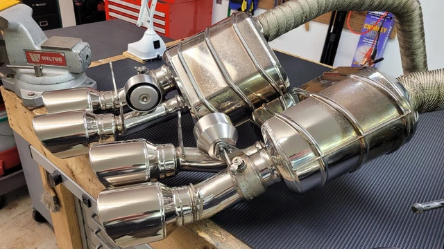 RARE Capristo NPP Axle Back Exhaust Mufflers C6 Z06 ZR1  - OEM NPP Valves