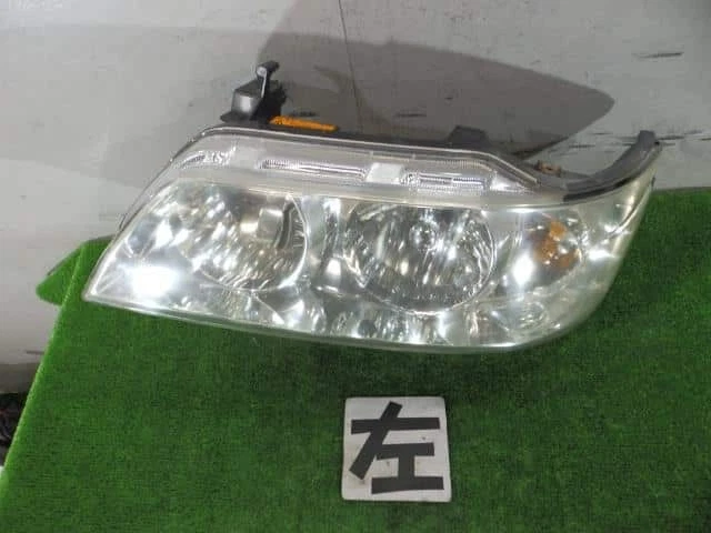 NISSAN Laurel 2000 GF-GC35 Left Headlight 260608L526 [Used] [PA113057786]