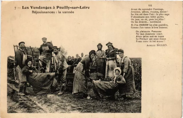 CPA AK Les Vendanges a POUILLY-sur-LOIRE-Rejoices la vannée (421301)
