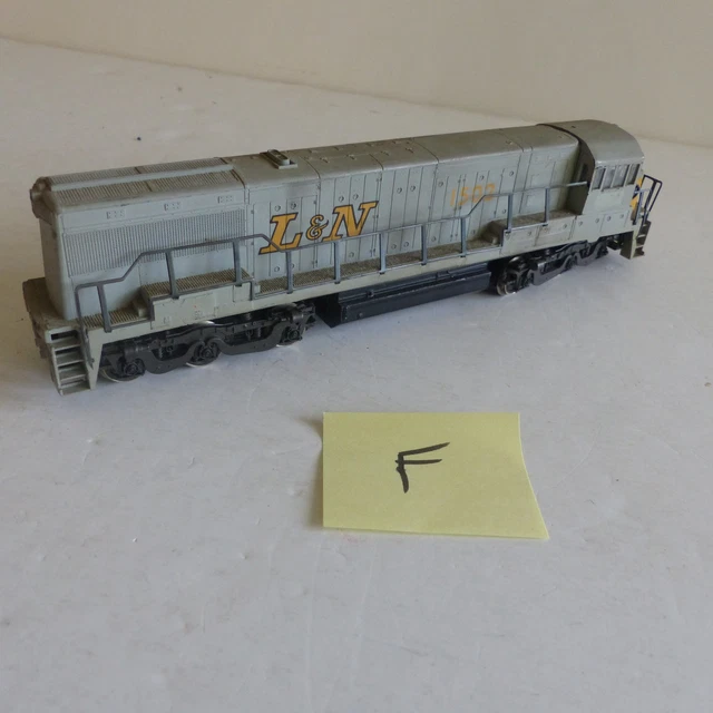 Locomotive Diesel Rivarossi échelle O – Motrice 216 206-3 De La DB (Allemagne)