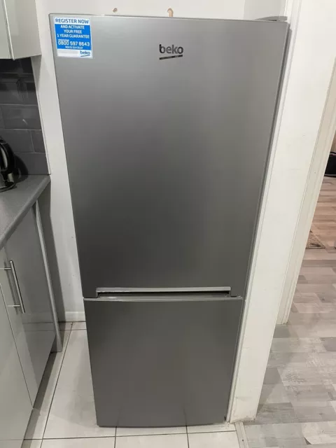 Beko cfg3582s fridge freezer discount