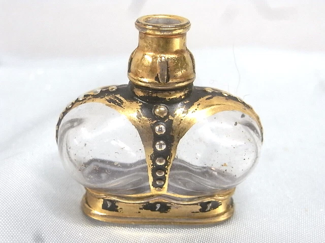 Lot De 3 Petits Flacons Anciens Parfum Vide - Wind Song, Stadivari, Prince Matchabelli
