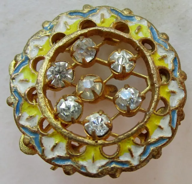 Rare ancien bouton plat en métal doré ajouré avec strass et émail de 18 mm