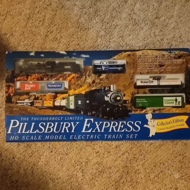 Pillsbury Doughboy,Green giant. "PILLSBURY EXPRESS HO Electric Train"1995 NIB