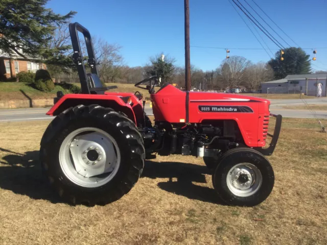 Very Nice Mahindra 5525 2WD Tractor with Only 265 Hours