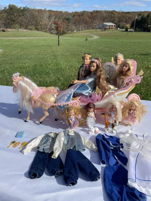 Barbie Princess & the Pauper Erika Anneliese Singing Carriage Horses Clothes Lot
