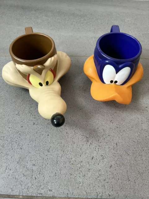 Vintage Road Runner Mug + Coyote Looney Tunes 3d Plastic  Collectable Promo 1993