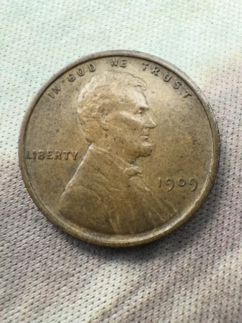 ** 1909 Lincoln Cent - Au  (Upgrade That Spot In Your Set)  Priced To Sell **