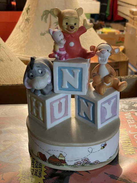 WINNIE THE POOH “Hunny” Blocks Sankyo Music Wind Up Disney $74.99