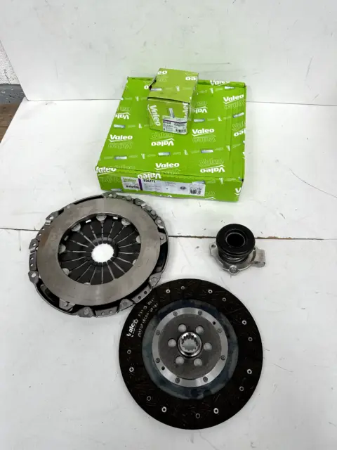 VALEO Clutch Kit 3pc (With CSC) fits VAUXHALL ASTRA H CORSA C COMBO C 1.7 CDTi